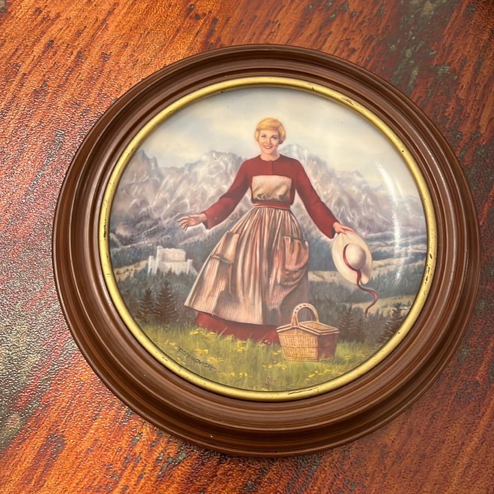 1986 Knowles the sound of music collection plate